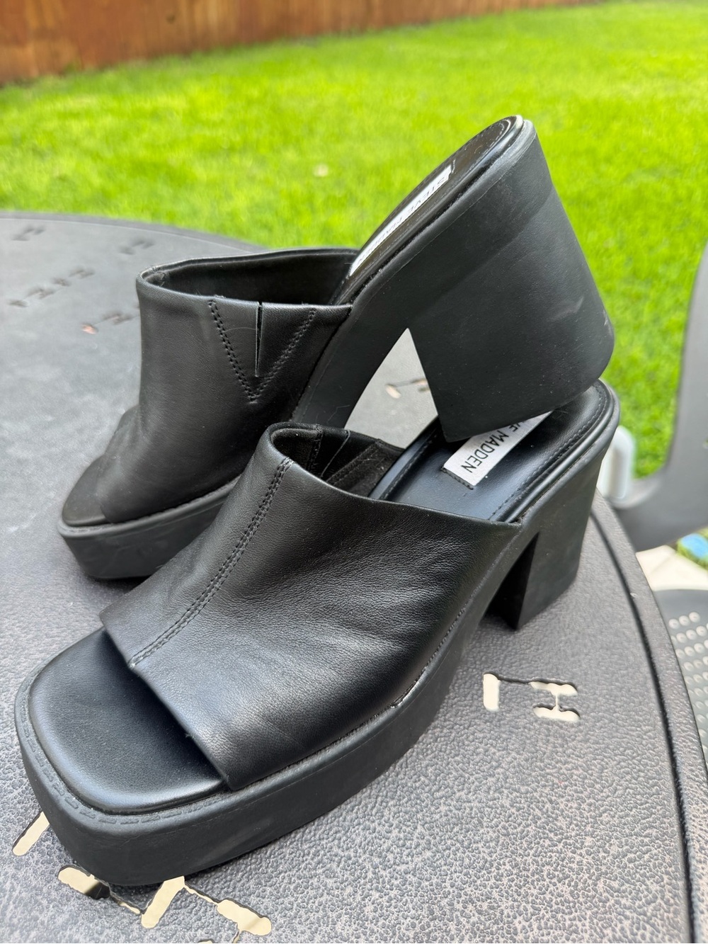 Steve Madden Black Leather Platform Mule - Picture 2 of 5